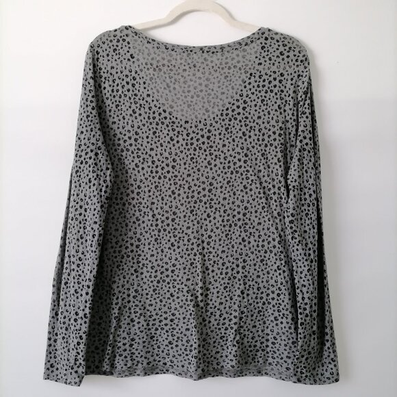 Any Taylor Loft Womens Gray Scoop Neck Leopard Print Comfy Blouse Top Size Large - Picture 4 of 7
